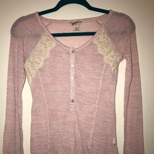 Lacey buttoned long sleeve